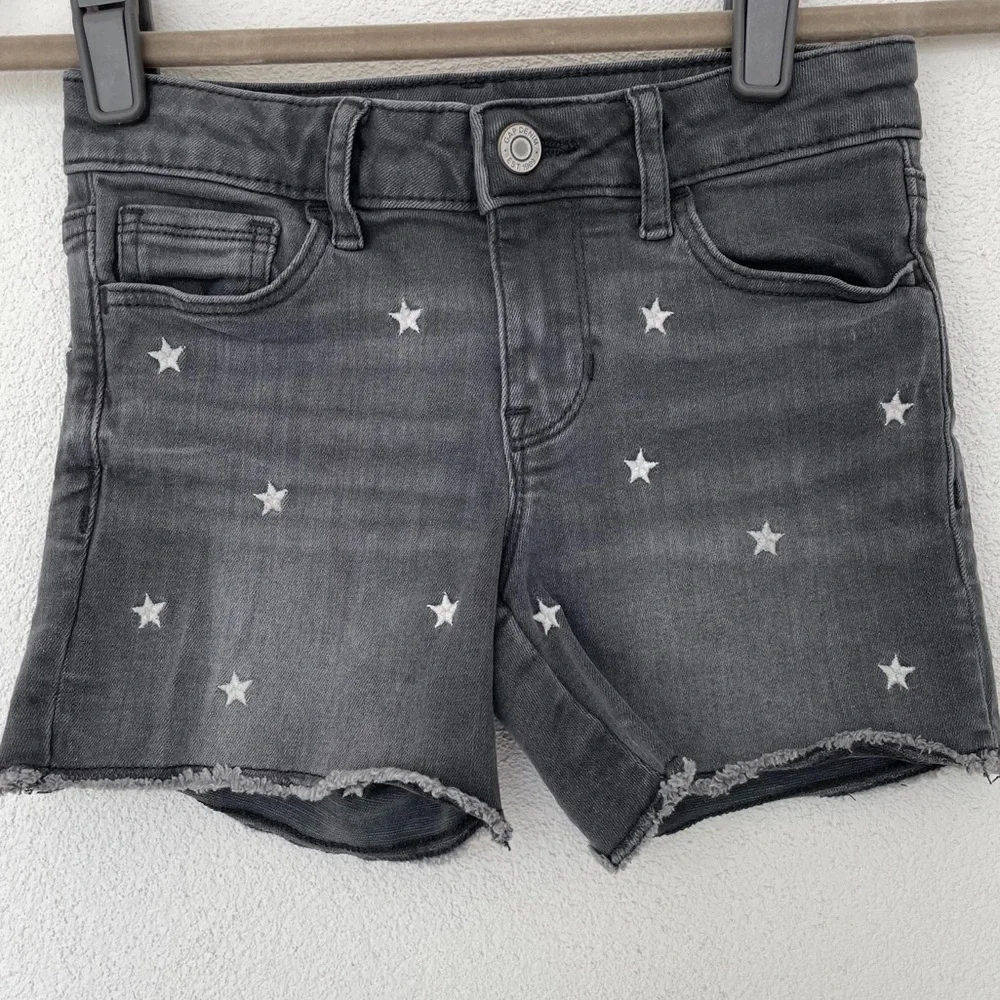 Gap Star Embroidered MIDI Shorts Size 7